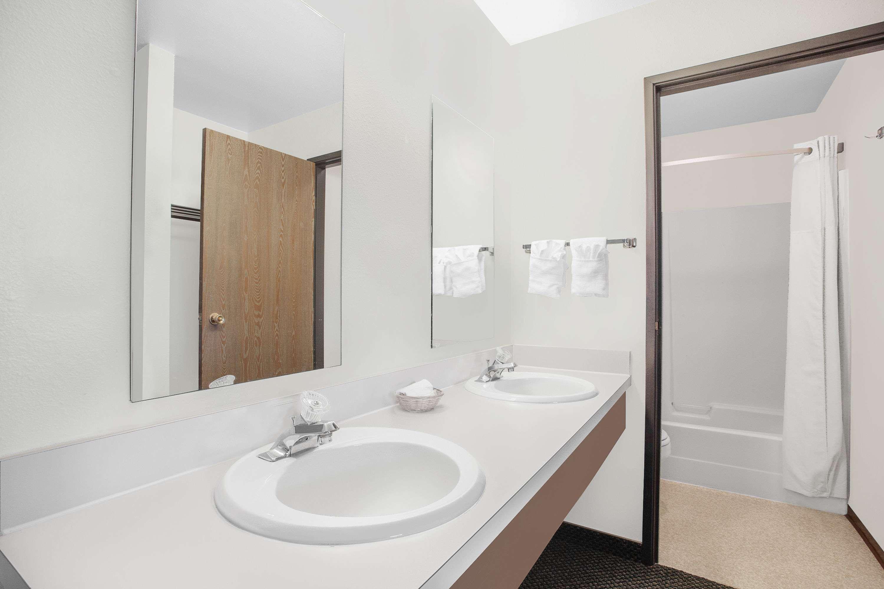 Fairbridge Inn & Suites Moscow - Pullman Экстерьер фото